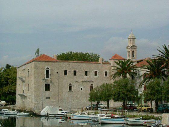 Apartmani Ledenko Kaštela 外观 照片